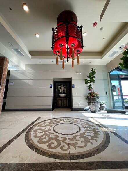 More Photos Of 1375 E Tropicana Ave, Las Vegas Restaurant For Lease