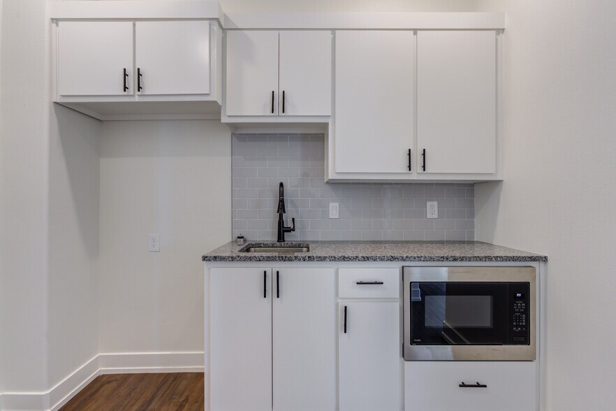 More Photos Of 11418 CR 2220, Lubbock Warehouse For Sale