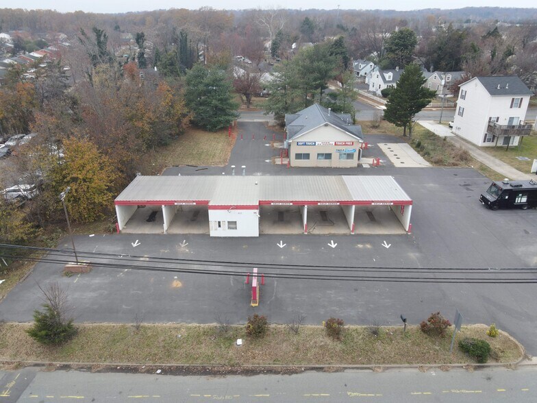 More Photos Of 1603 Dixon St, Fredericksburg Carwash For Lease
