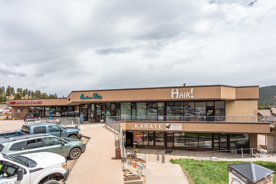 More Photos Of 703-737 Gold Hill Pl, Woodland Park Freestanding For Lease