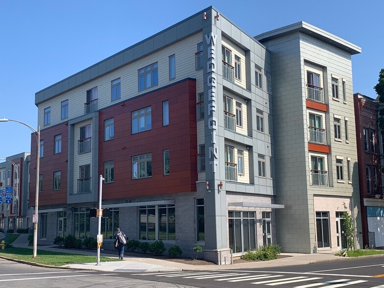 More Photos Of 390 South Ave, Rochester Apartments For Lease