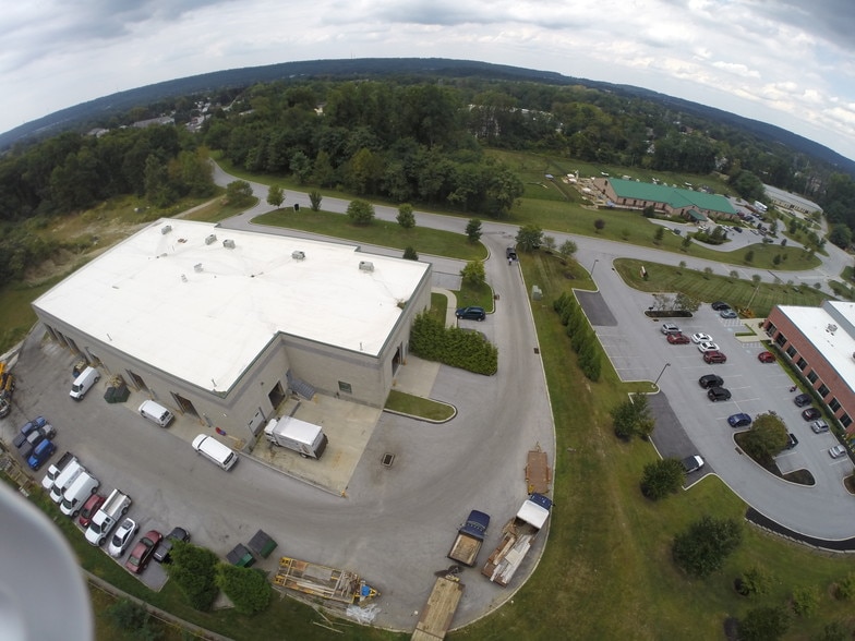 More Photos Of 230 Three Tun Rd, Malvern Flex For Lease