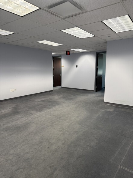 More Photos Of 25 Melville Park Rd, Melville Office For Sale