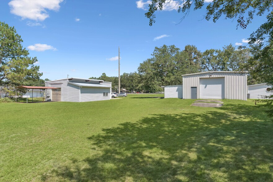 More Photos Of 26754 US-82, Waynesville Light Distribution For Sale