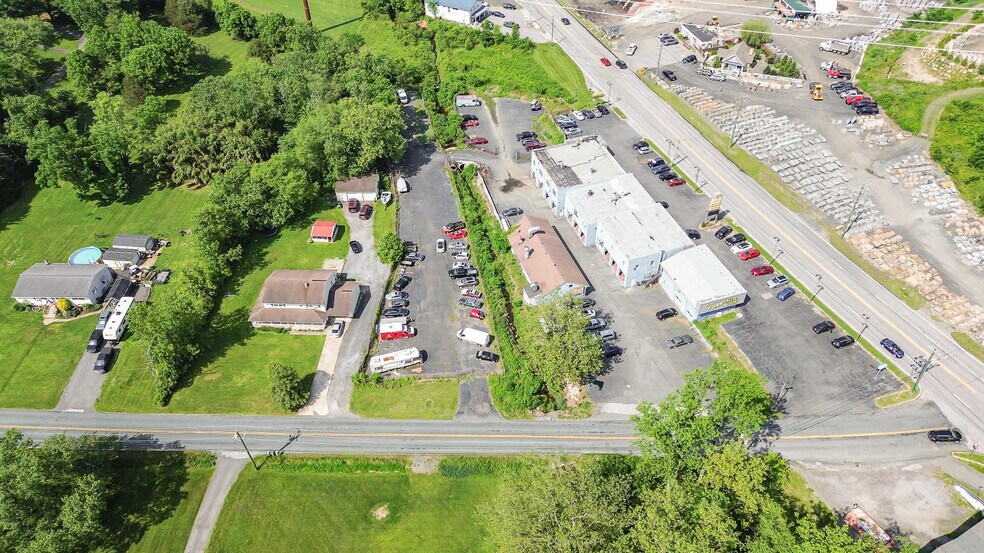 More Photos Of 2705 Belair Rd, Fallston Auto Repair For Lease