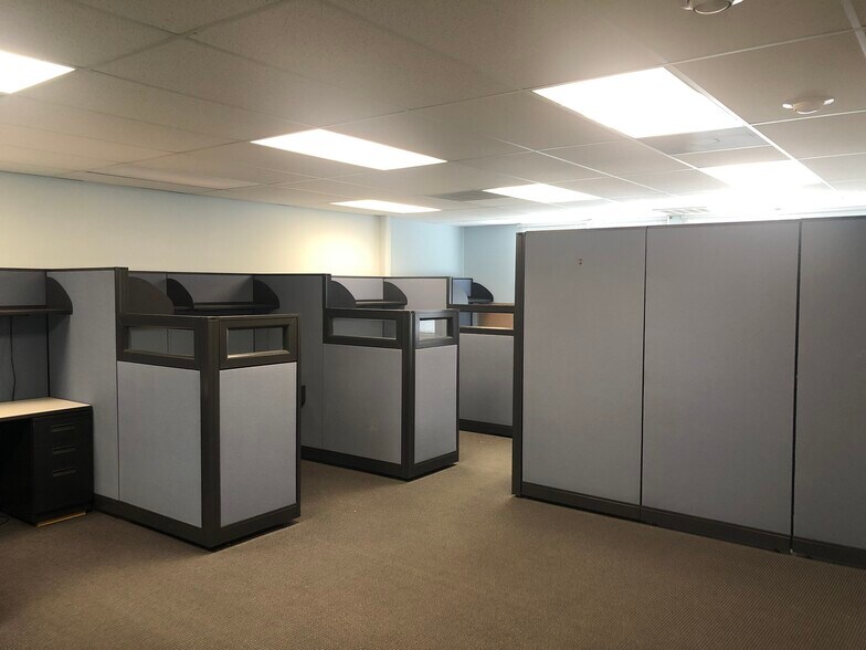 More Photos Of 271 US Highway 46, Fairfield Office For Sale