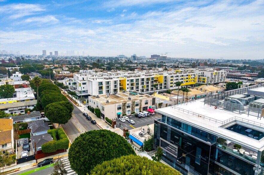 More Photos Of 2842-2912 Colorado Ave, Santa Monica Flex For Lease