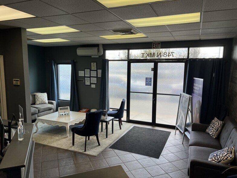 More Photos Of 748 Market St, Redding Office For Lease