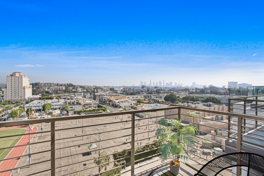 More Photos Of 200 N Vermont Ave, Los Angeles Apartments For Lease