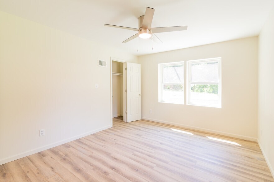 More Photos Of 506 E Marion St, Shelby Apartments For Sale