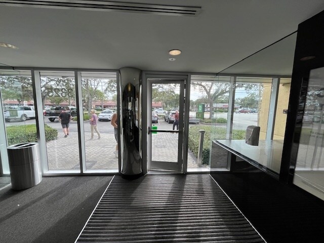 More Photos Of 3325 W Hillsboro Blvd, Deerfield Beach Bank For Lease
