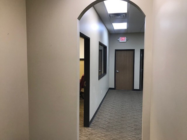 More Photos Of 11100 W 91st St, Overland Park Office For Lease