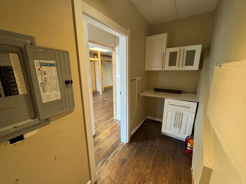 More Photos Of 51-53 W Montauk Hwy, Lindenhurst Storefront Retail Office For Sale