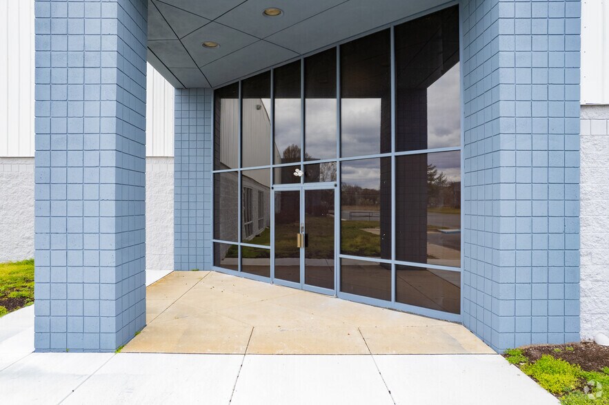 More Photos Of 520 Pedricktown Rd, Bridgeport Distribution For Lease