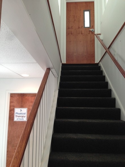 More Photos Of 943 North Rd, Groton Office Residential For Sale