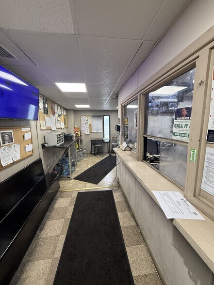 More Photos Of 18 Stone Castle Rd, Rock Tavern Truck Terminal For Sale