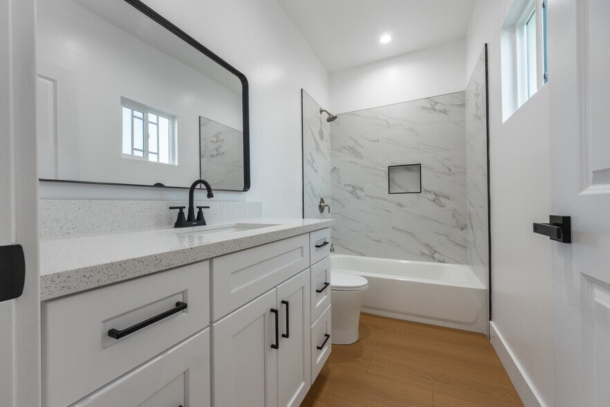More Photos Of 758 E 84th St, Los Angeles Multifamily For Sale