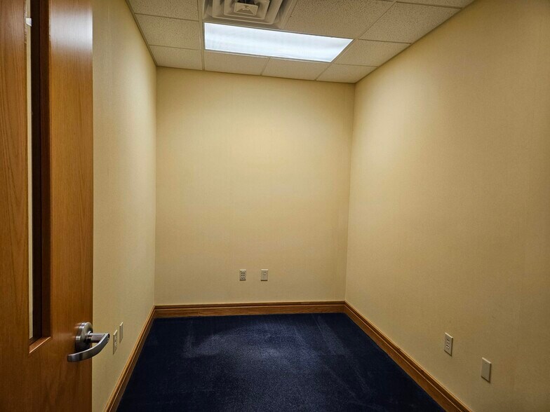 More Photos Of 2459 Emerald Pl, Greenville Medical For Sale