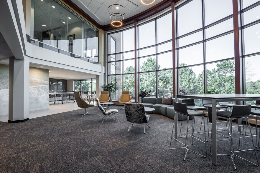 More Photos Of 1200 N Mayfair Rd, Wauwatosa Office For Lease