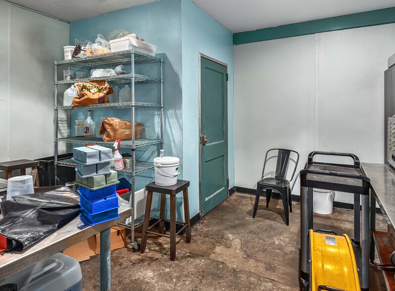 More Photos Of 48 College St, Asheville General Retail For Lease