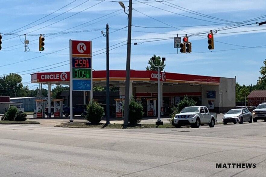 Primary Photo Of 100 Highway 72 W, Corinth Freestanding For Sale