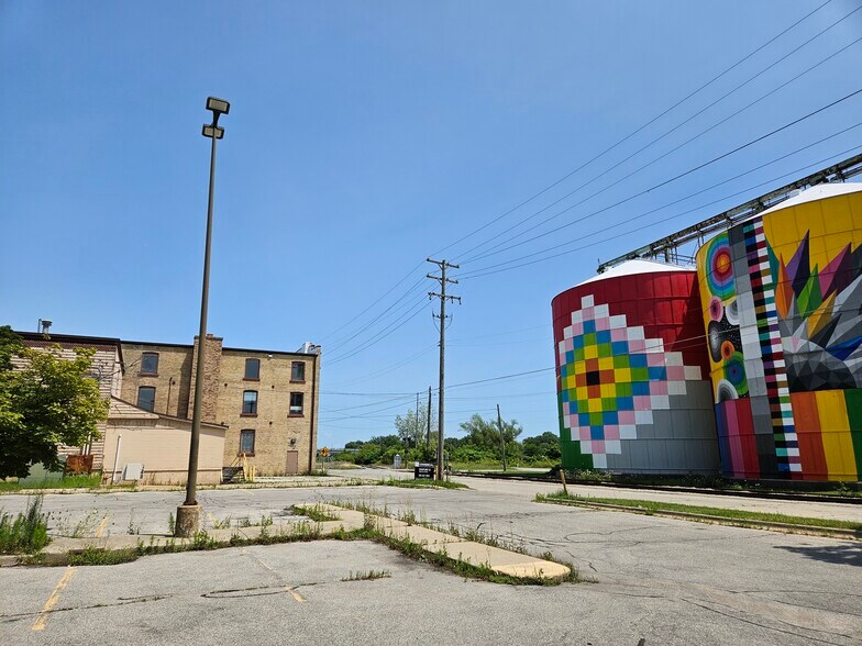More Photos Of 500 S Hamilton St, Saginaw Medical For Sale