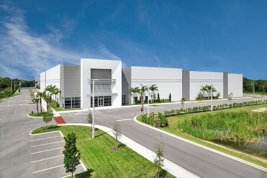 Primary Photo Of 15430 Corporate Rd N, Jupiter Unknown For Lease