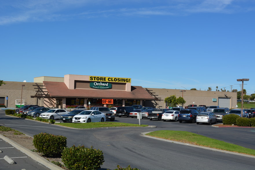 Primary Photo Of 1067 N Davis Rd, Salinas Garden Center For Lease