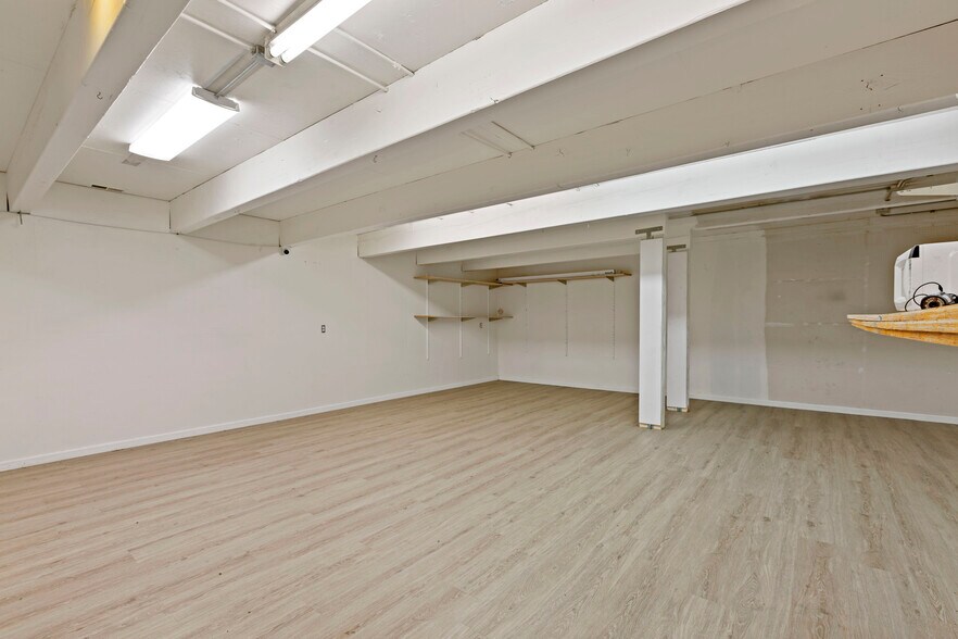 More Photos Of 4450 Enterprise St, Fremont Manufacturing For Sale