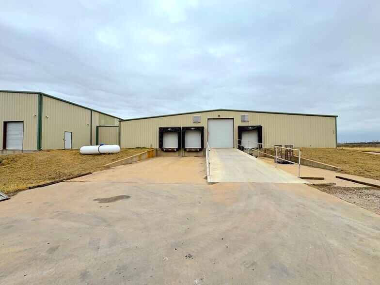 More Photos Of 398 Meeks Bnd, Millsap Industrial For Sale