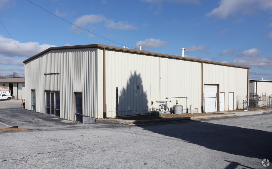 Primary Photo Of 1601 General Arts Rd NW, Conyers Warehouse For Lease