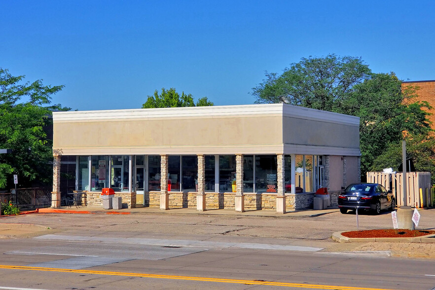 Primary Photo Of 108 Northwest Hwy, Barrington Fast Food For Sale