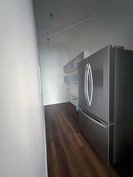 More Photos Of 824 W Superior St, Chicago Office Residential For Sale