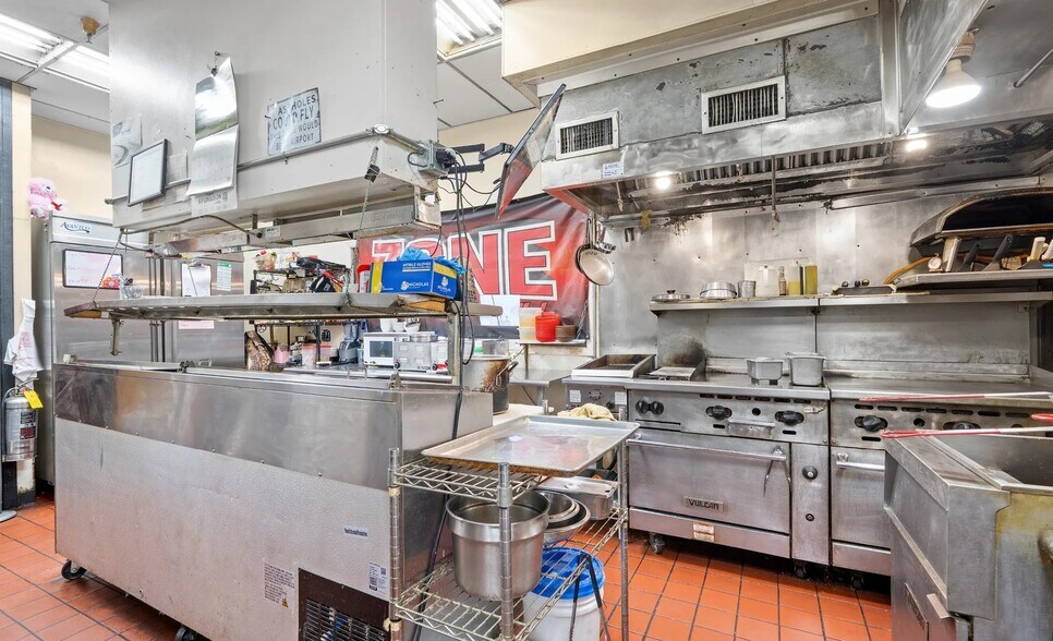 More Photos Of 1505 W Broadway St, Idaho Falls Restaurant For Sale