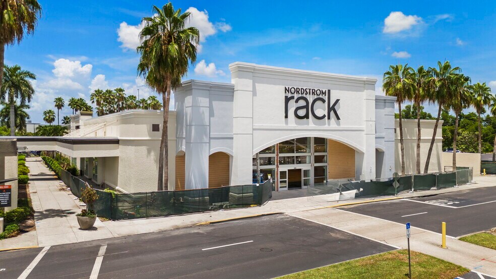 More Photos Of 13499 S Cleveland Ave, Fort Myers Unknown For Lease