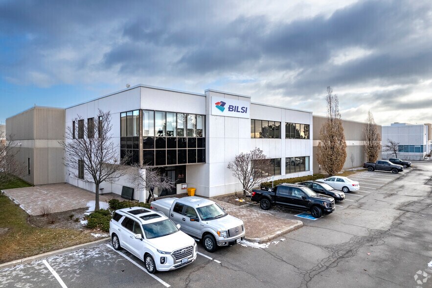 More Photos Of 4050B Sladeview Cres, Mississauga Warehouse For Lease