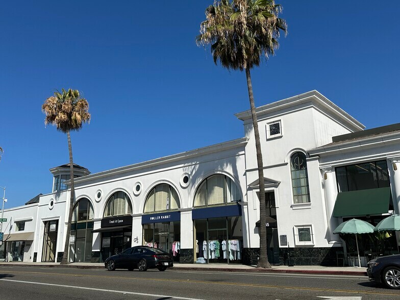 More Photos Of 9455-9469 S Santa Monica Blvd, Beverly Hills Storefront For Lease