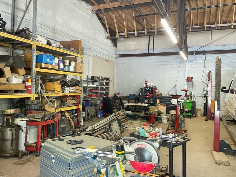 More Photos Of 1427-1431 Valley Dr, Syracuse Warehouse For Sale