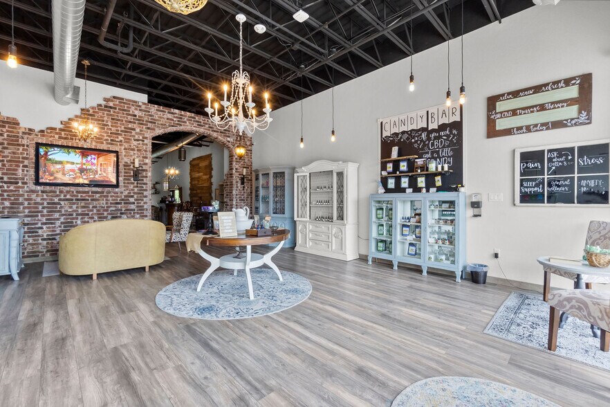 More Photos Of 525 Woodland Square Blvd, Conroe Coworking Space