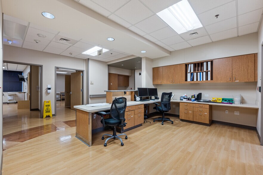 More Photos Of 1 Saint Mark's Pl, La Grange Hospital For Lease