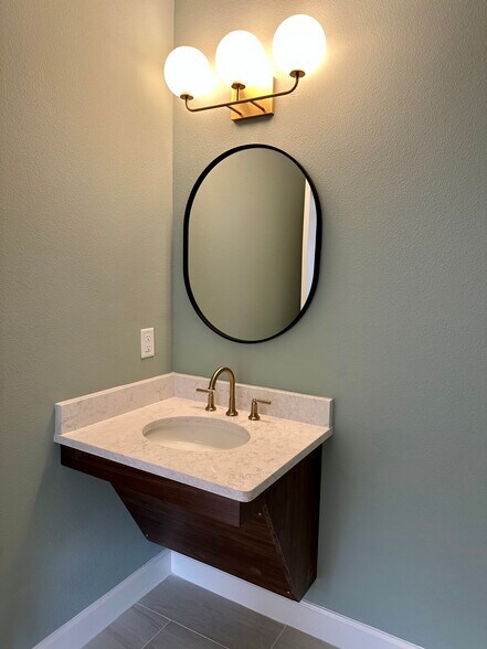 More Photos Of McKendree Rd, San Antonio Office For Sale