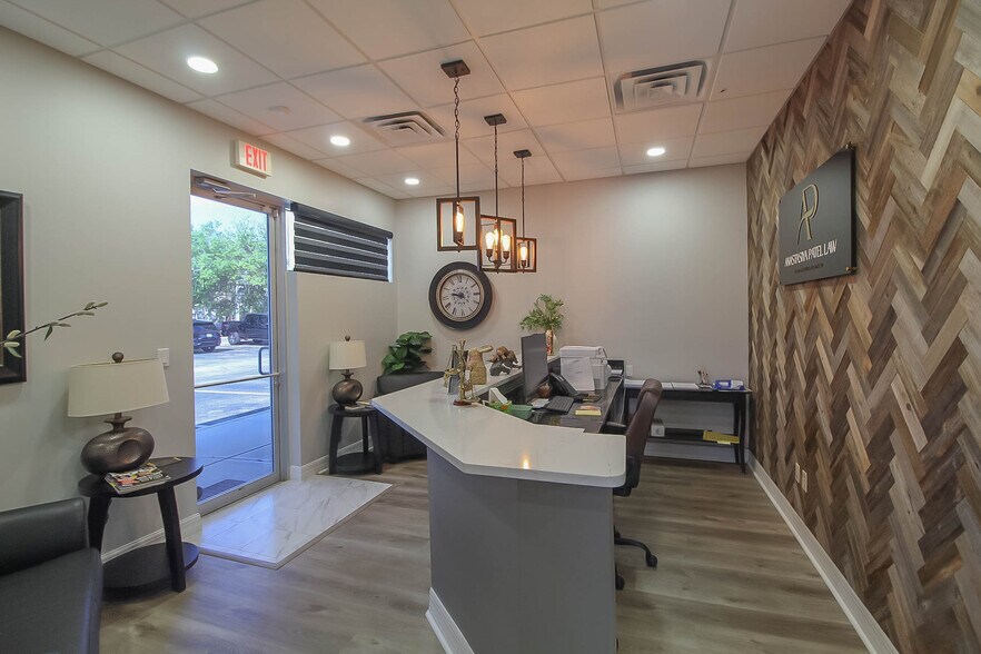 More Photos Of 17827 Murdock Cir, Port Charlotte Office For Sale