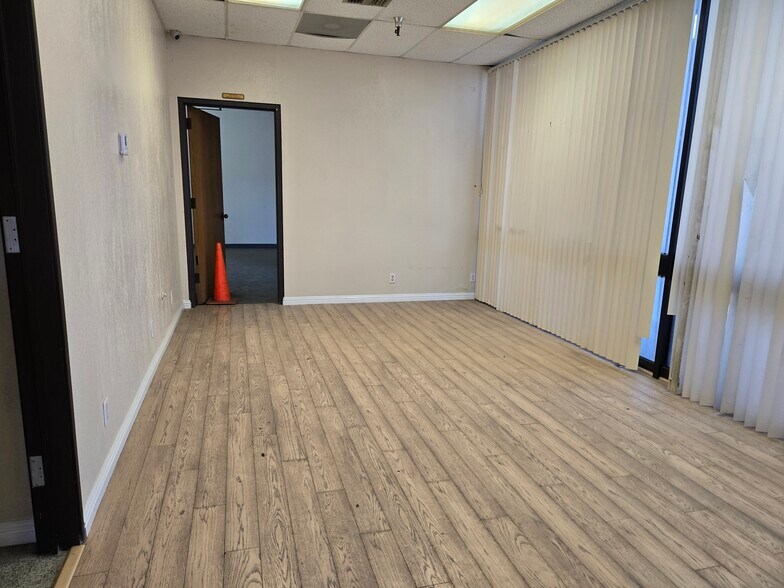 More Photos Of 13340 Saticoy St, North Hollywood Warehouse For Lease