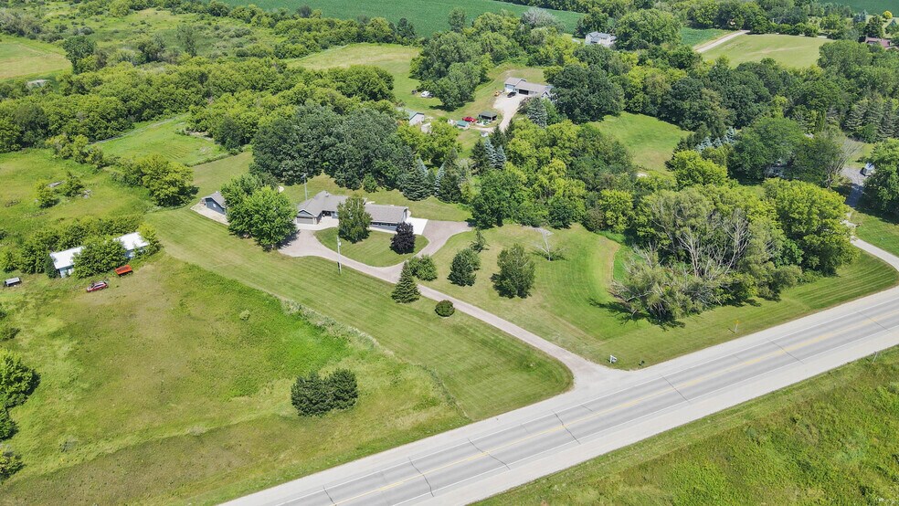 More Photos Of W12203 Highway 23, Ripon Auto Repair For Sale