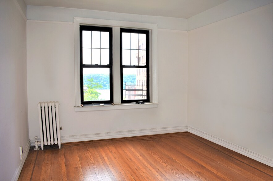 Primary Photo Of 186-196 Pinehurst Ave, New York Apartments For Sale