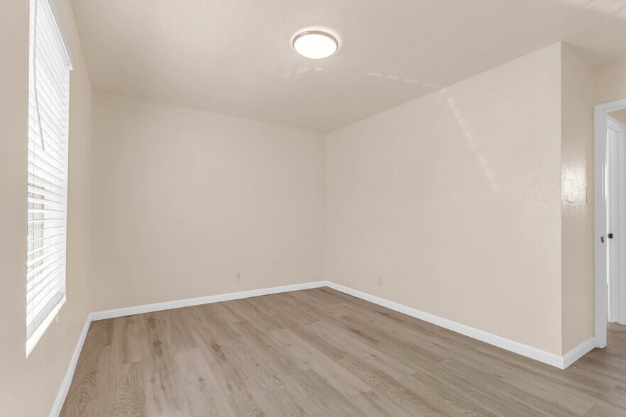More Photos Of 14726 San Pablo Ave, San Pablo Apartments For Sale