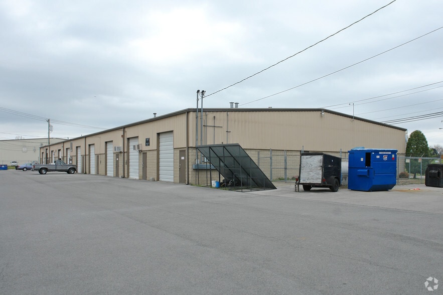 More Photos Of 3640-3656 Central Pike, Hermitage Light Manufacturing For Lease