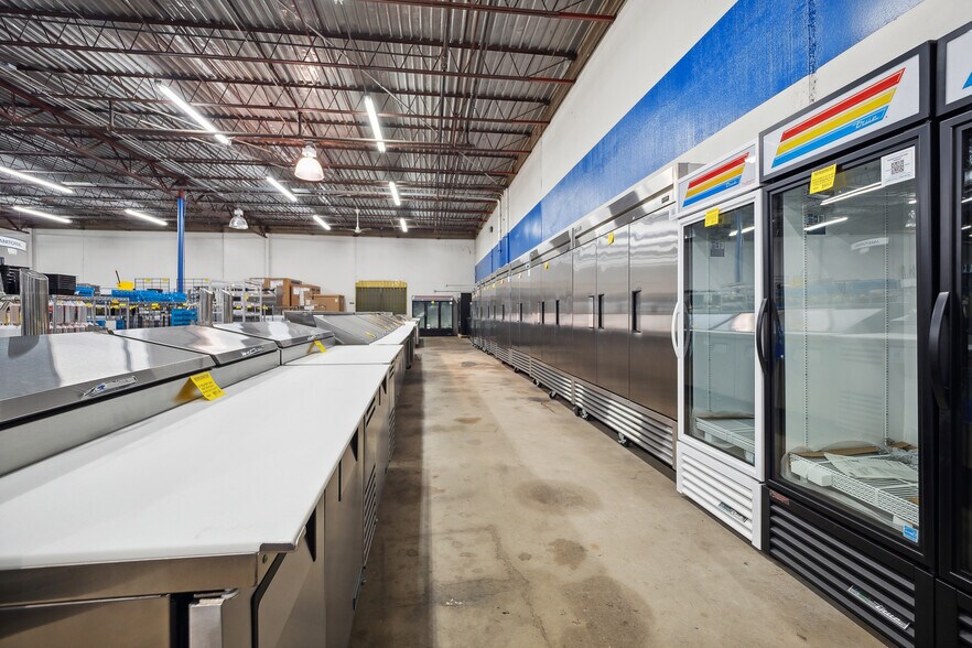 More Photos Of 2701 W California Ave, Oklahoma City Industrial For Sale