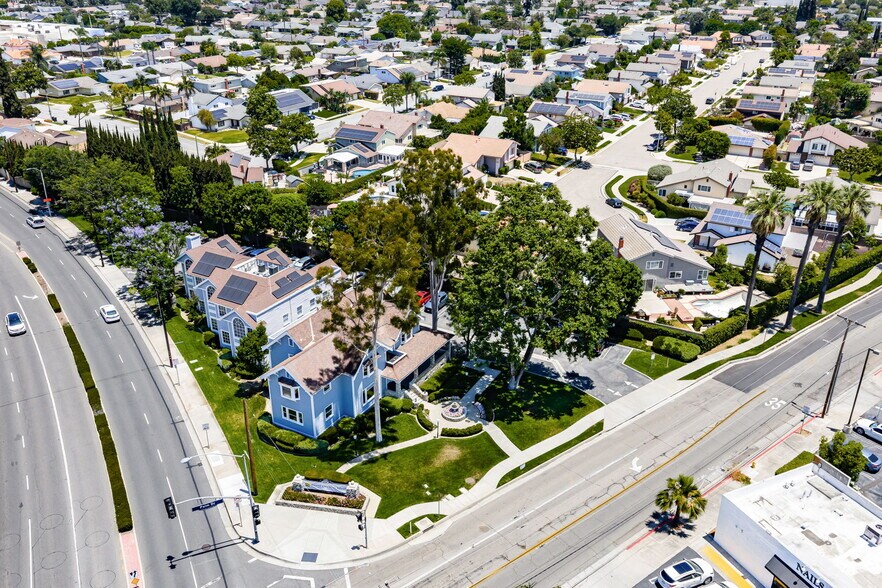 More Photos Of 503 W Palm Dr, Placentia Office Residential For Lease