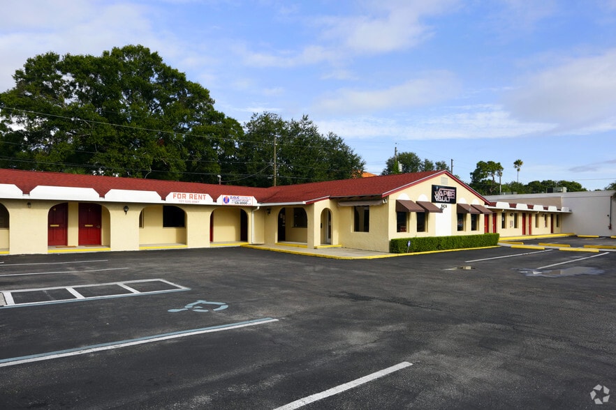 More Photos Of 8424 4th St N, Saint Petersburg Storefront Retail Office For Lease